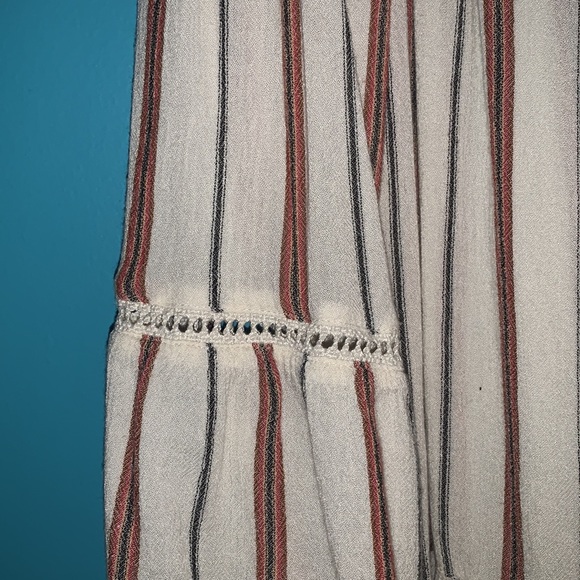 Off the shoulder blouse! - Picture 2 of 3